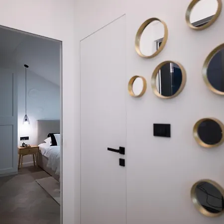 Luxury Rooftop Escape Duplex 아파트 자다르