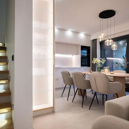 Luxury Rooftop Escape Duplex Lägenhet