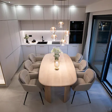 아파트 Luxury Rooftop Escape Duplex 자다르