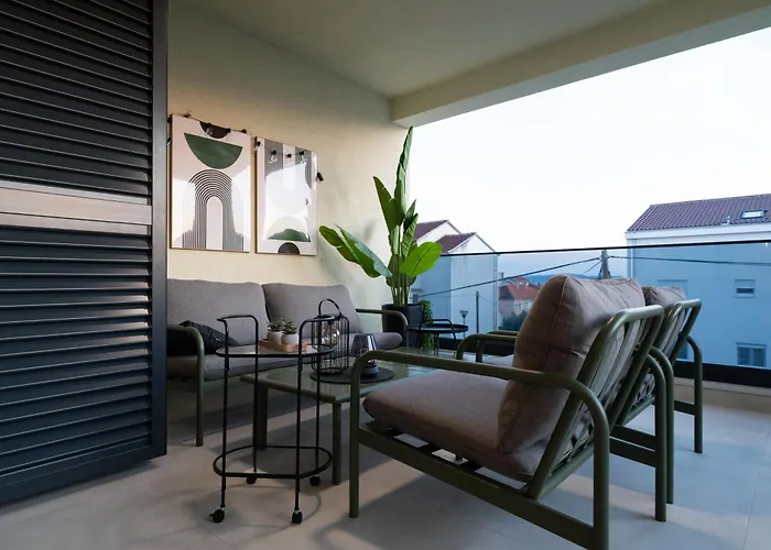 Lägenhet Luxury Rooftop Escape Duplex