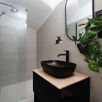 Luxury Rooftop Escape Duplex Apartman Zára