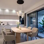 Luxury Rooftop Escape Duplex Apartman Zára