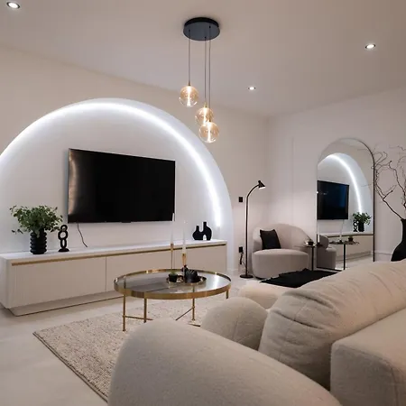 Luxury Rooftop Escape Duplex *