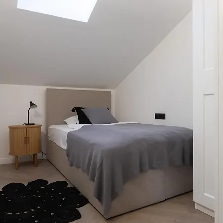 Luxury Rooftop Escape Duplex زادار